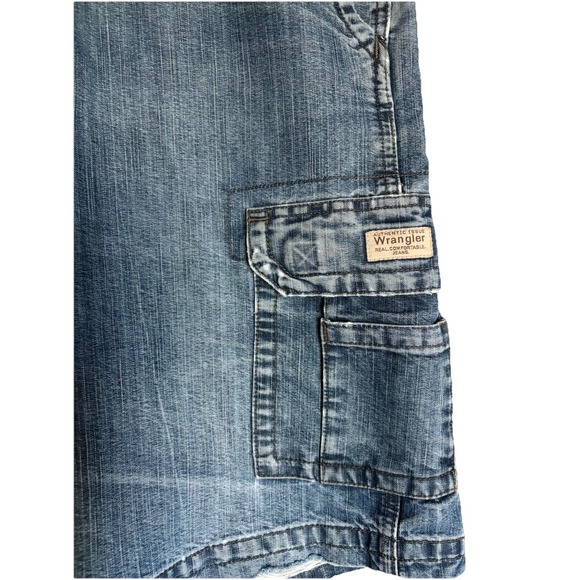 Wrangler Mens Denim Cargo Shorts 38 Outdoor Utility Gorpcore Camping Utility - Picture 2 of 10